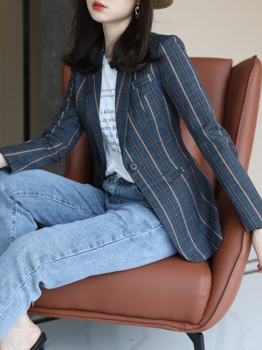 Elegant 2024 Blue Striped Blazer, a Sophisticated And High-End Women'S Suit with a New Design Featuring Striped Color Blocking.