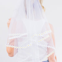 Daisy Trim 90's Bachelorette Party Veil