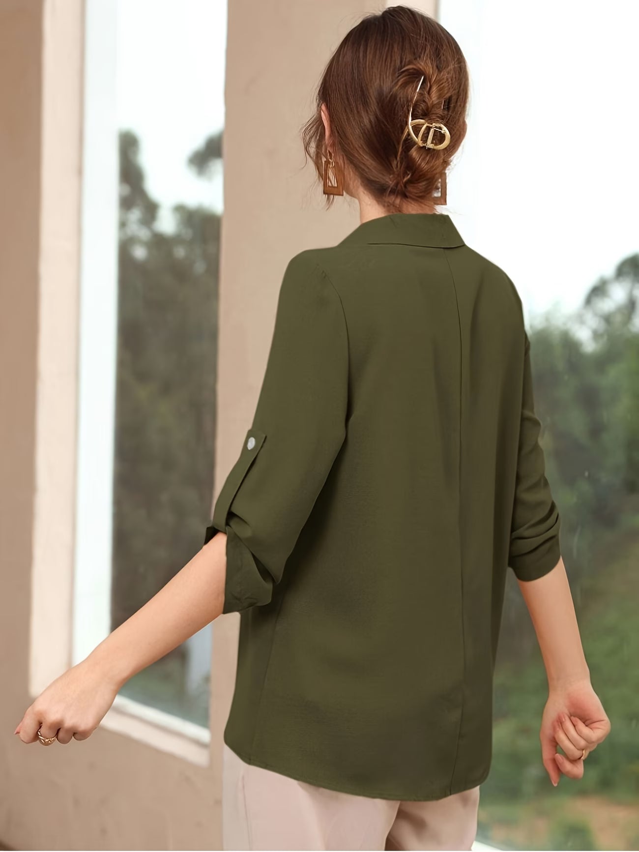 Women'S Solid Color Long Sleeve Shirt with a Collar