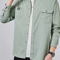 Men's Casual Solid Color Shirt – Collared Button-Up with Dual Pockets | All-Season Wear